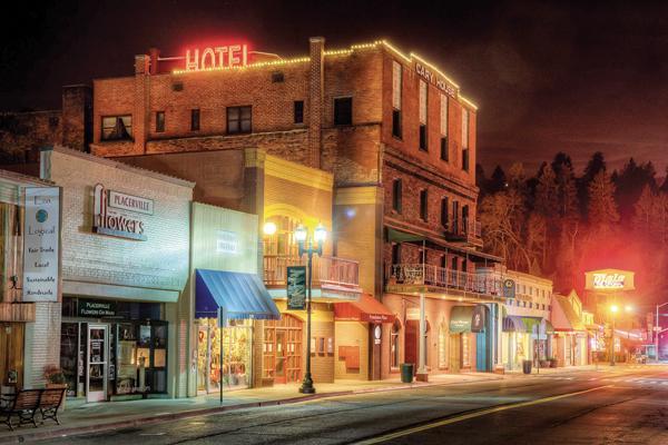 Historic Cary House Hotel Пласервилл Экстерьер фото