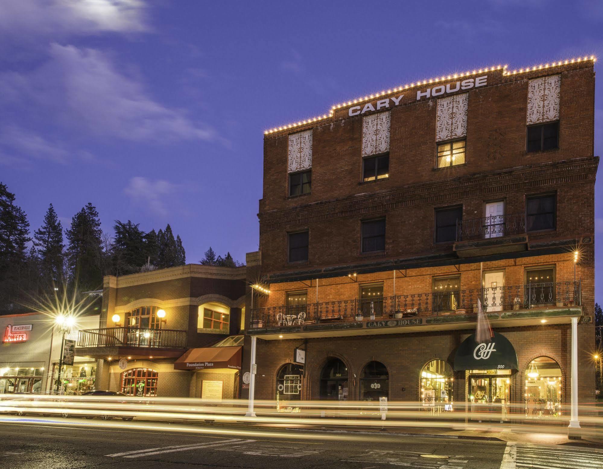 Historic Cary House Hotel Пласервилл Экстерьер фото