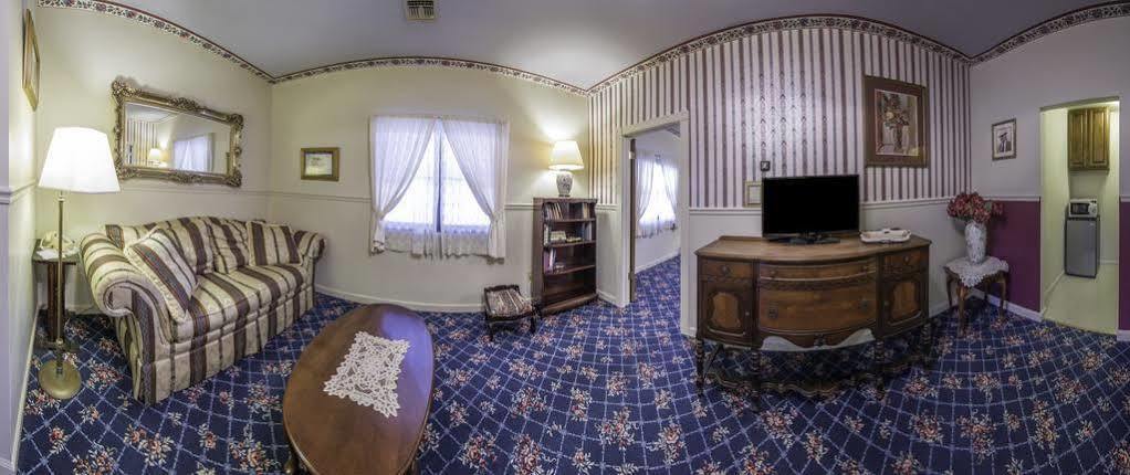 Historic Cary House Hotel Пласервилл Экстерьер фото